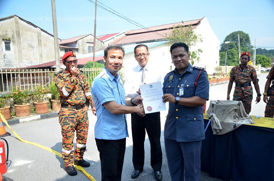 gambar 2 3