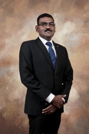 Encik Mohd Suhairi Arumugam bin Abdullah